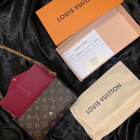 Félicie Pochette - Picture 2 of 2